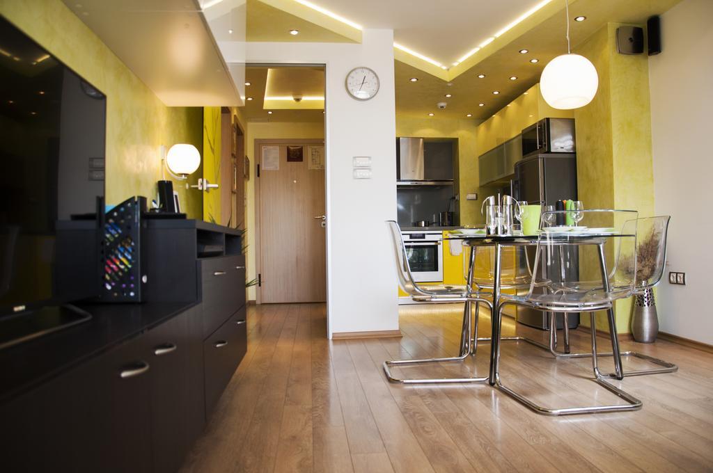 Derelli Deluxe And Derelli Adorable Apartments 索菲亞 客房 照片